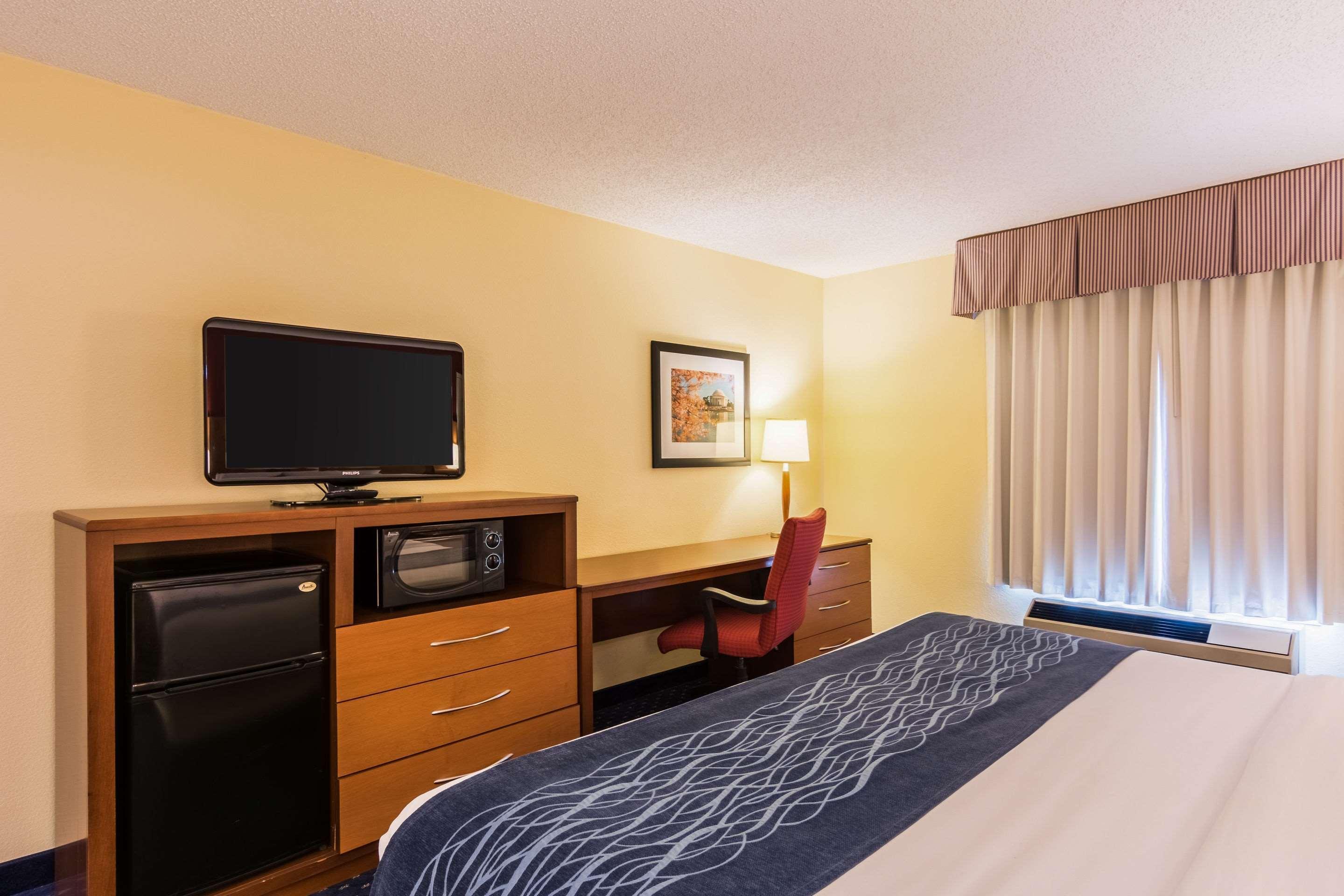 Comfort Inn At Joint Base Andrews Клинтон Экстерьер фото