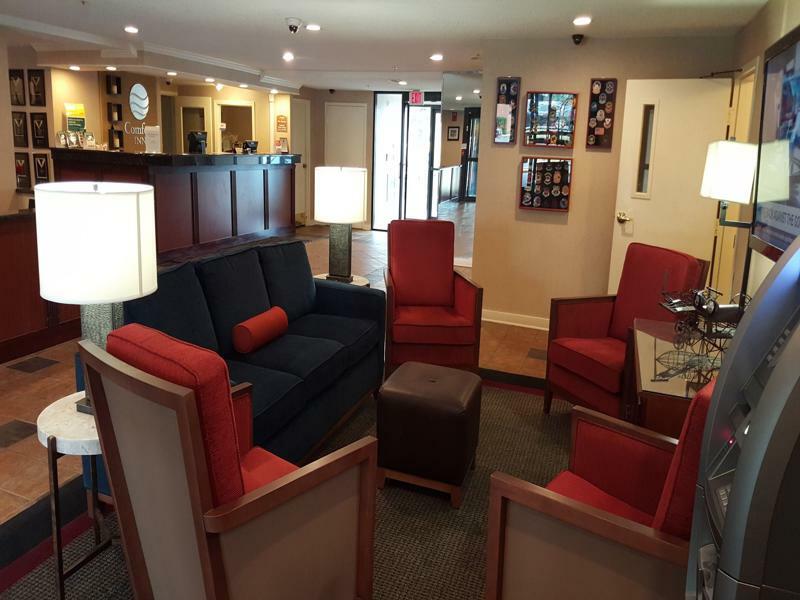Comfort Inn At Joint Base Andrews Клинтон Экстерьер фото